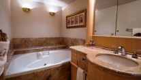 Golden Boy II VIP Bathroom
